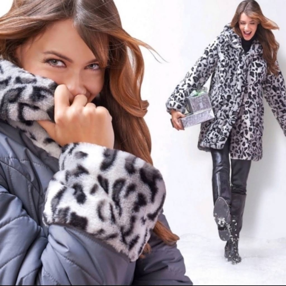 Dennis Basso fur reversible hooded puffer M